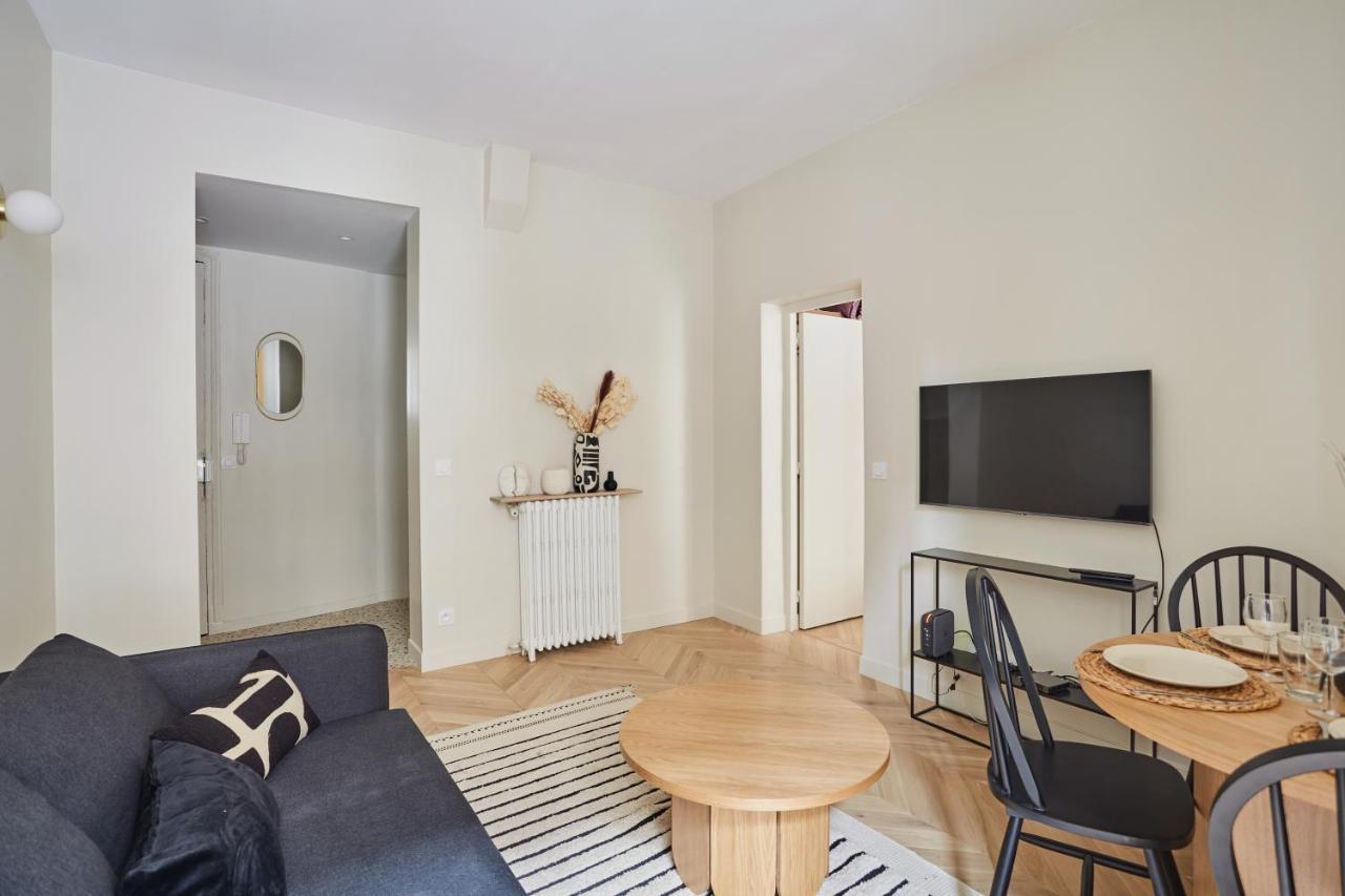 Apartment Notre Dame De By Studio Prestige Paris