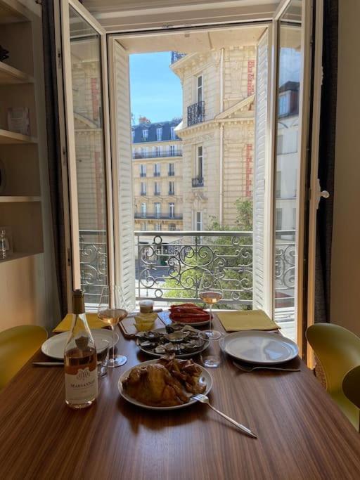 Apartment Coeur De Montorgueil Angle Tiquetonne Ensoleille