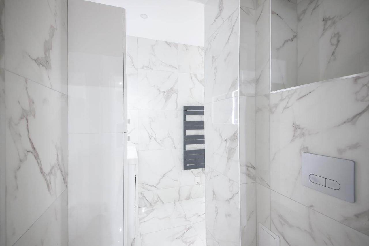 1#appart 4pers#2 Chambres#commerce#fullequipped#ac Apartment