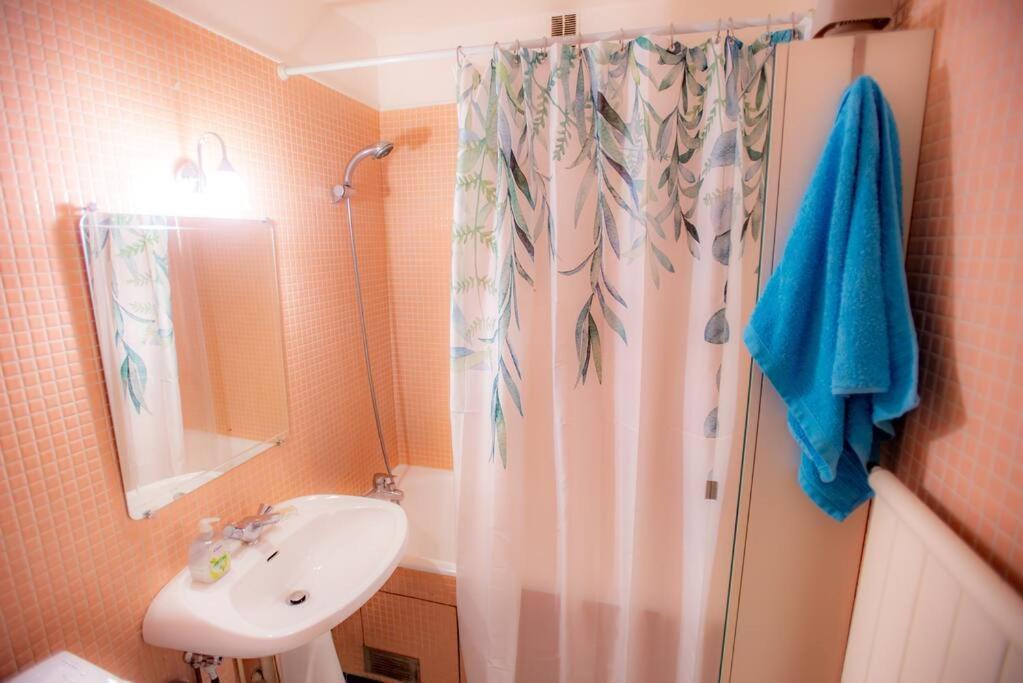 Appartement With Balcony Paris