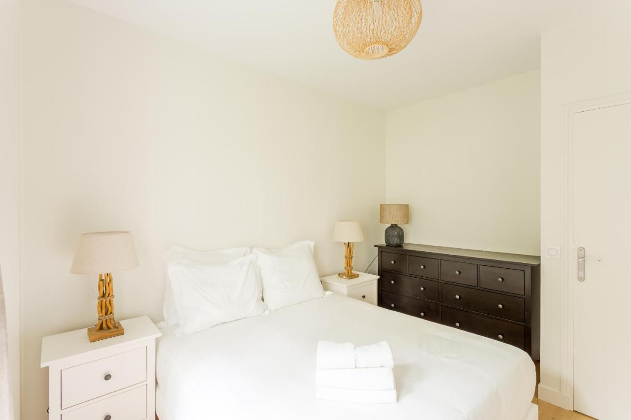 Croissants Et Confitures Appartement