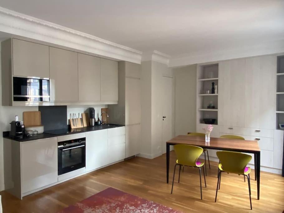 Coeur De Montorgueil Angle Tiquetonne Ensoleille Apartment *