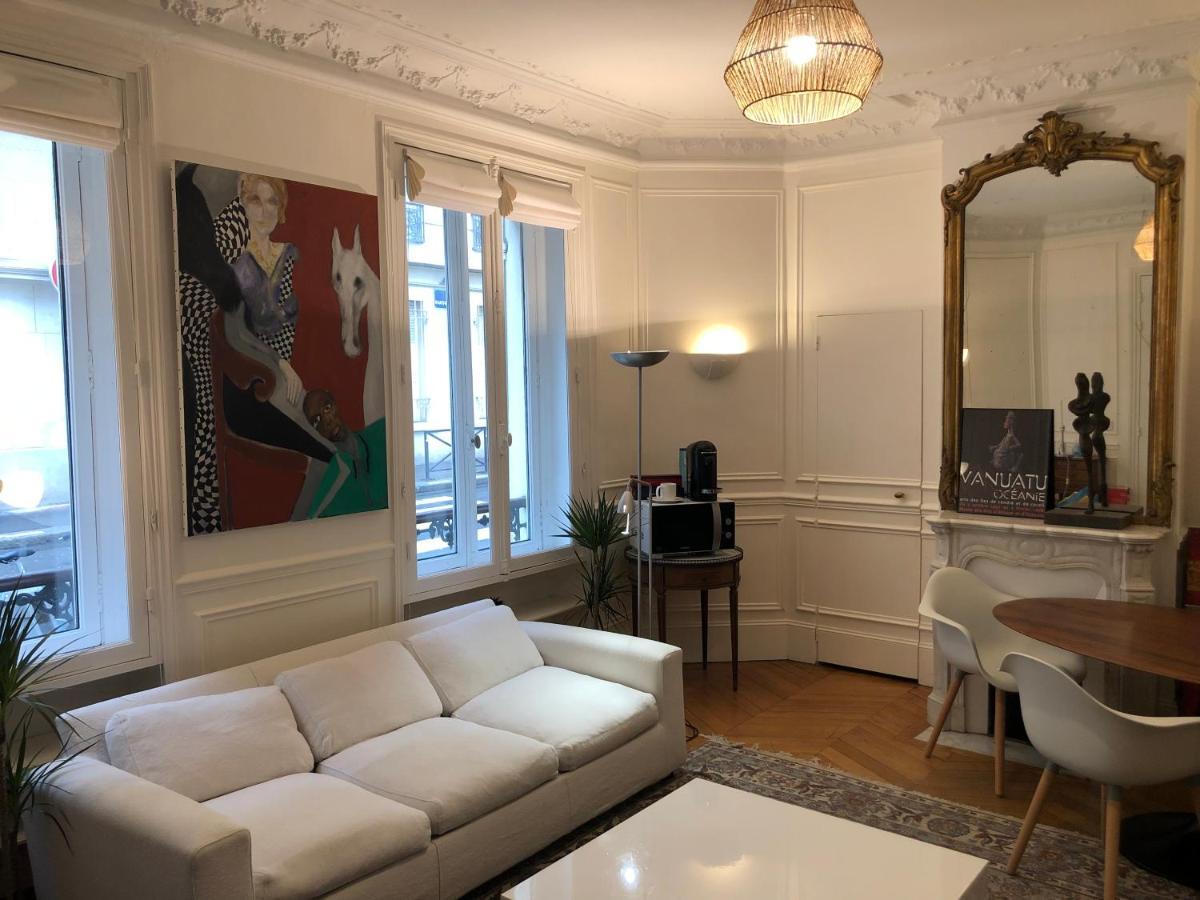 Apartment Cosy 2 50m2 Parisian Classic Flat - Passy, 16th Arrondissement, Near Eiffel Tower