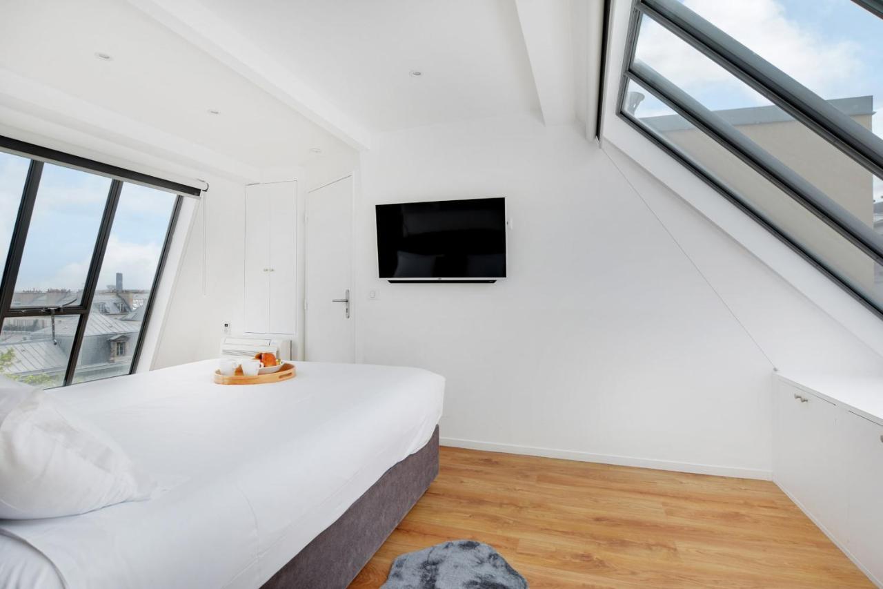 Exceptional Triplex With Terrace - Montmartre Paris