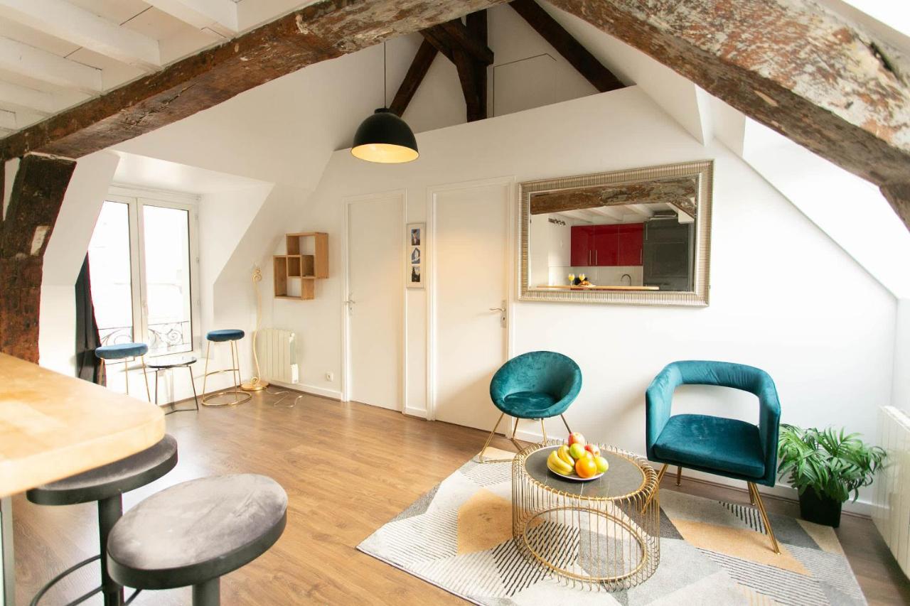 Saint Andre Des Arts Apartment