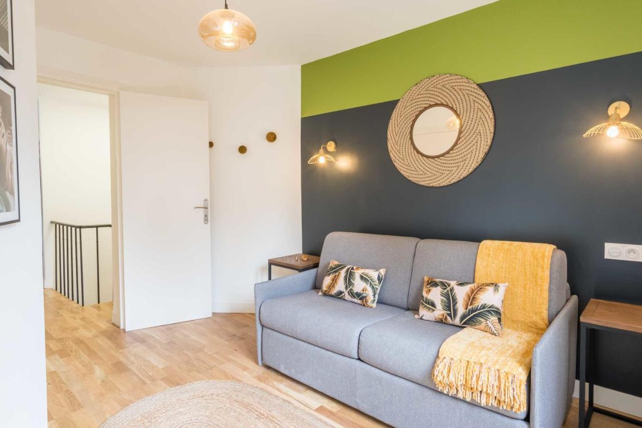 Cosy In The Heart Of Belleville 6p2bedroom Apartment Paris
