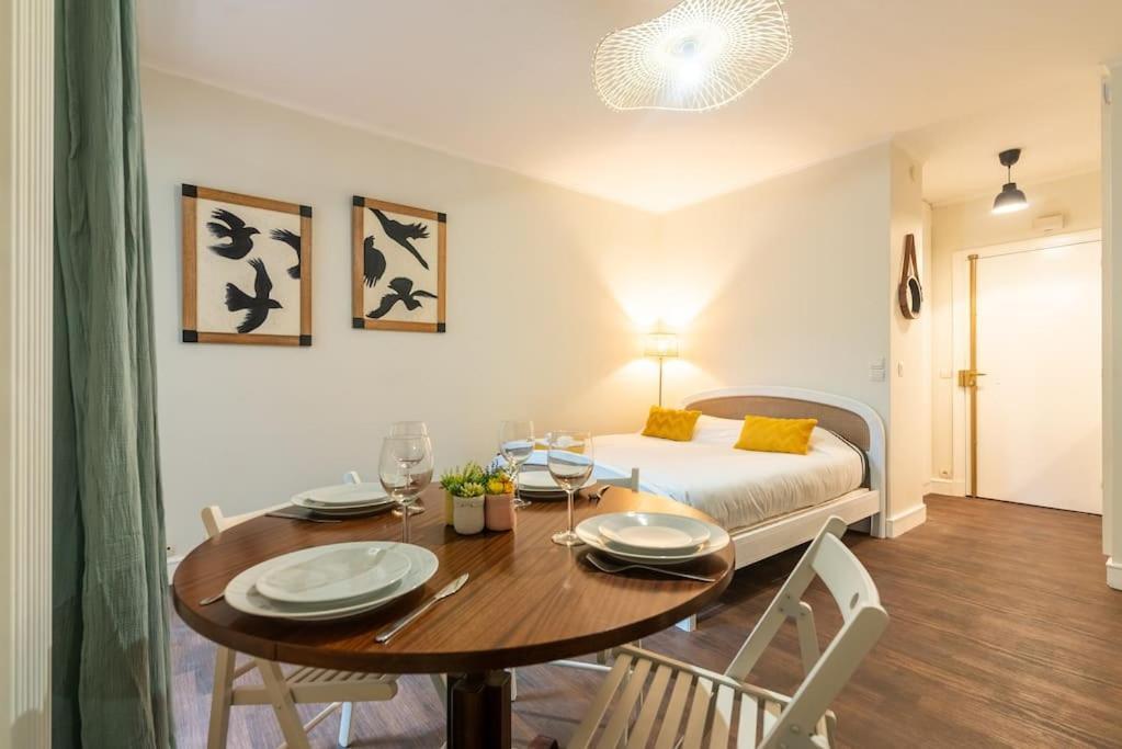 Apartment Proche Champs Elysees *