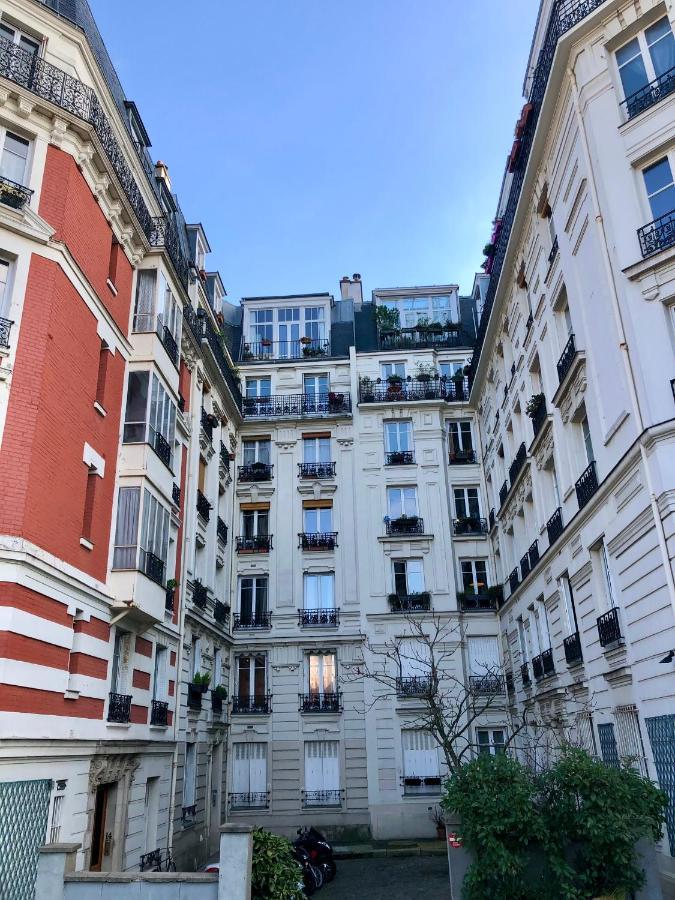 Apartment Rare D'architecte En De Montmartre *