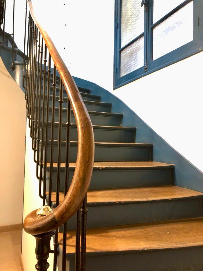 Apartment Rare D'architecte En De Montmartre