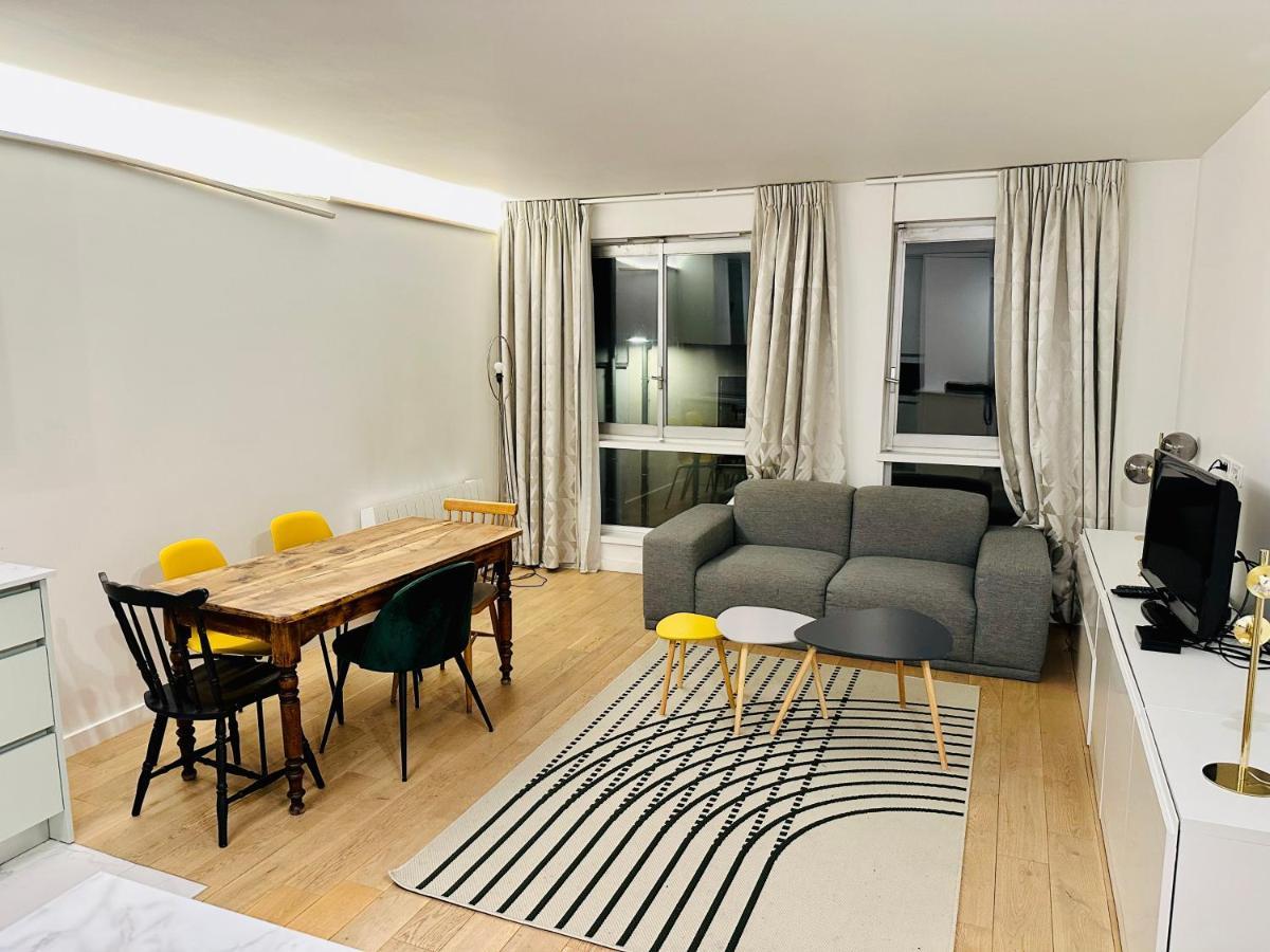 Sweet Doudeauville Chateau Apartment *