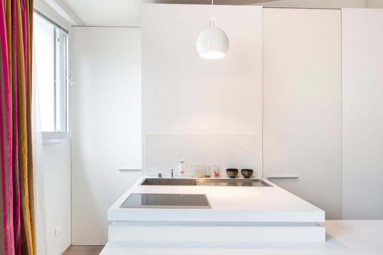 Apartment Modern In The Heart Of The Marais *