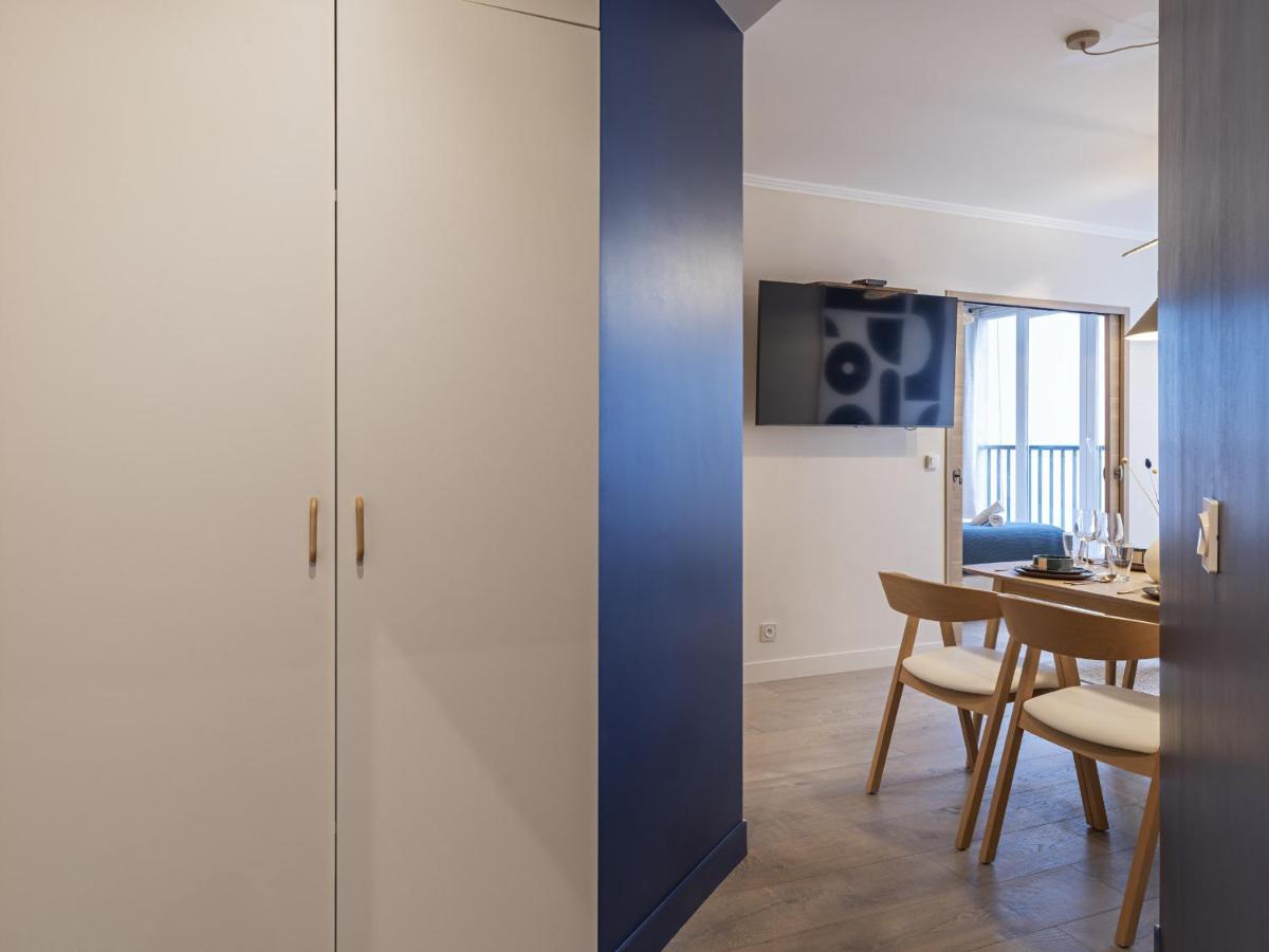 Apartment The Blue On Champs Elysees Avenue Paris