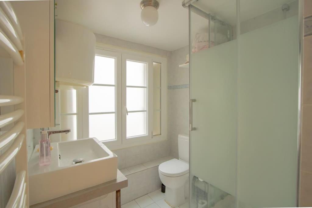 Au Petit Gnolles - 450m Metro - 100m Parc Apartment *
