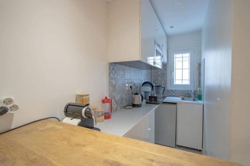 Apartment Au Petit Gnolles - 450m Metro - 100m Parc Paris