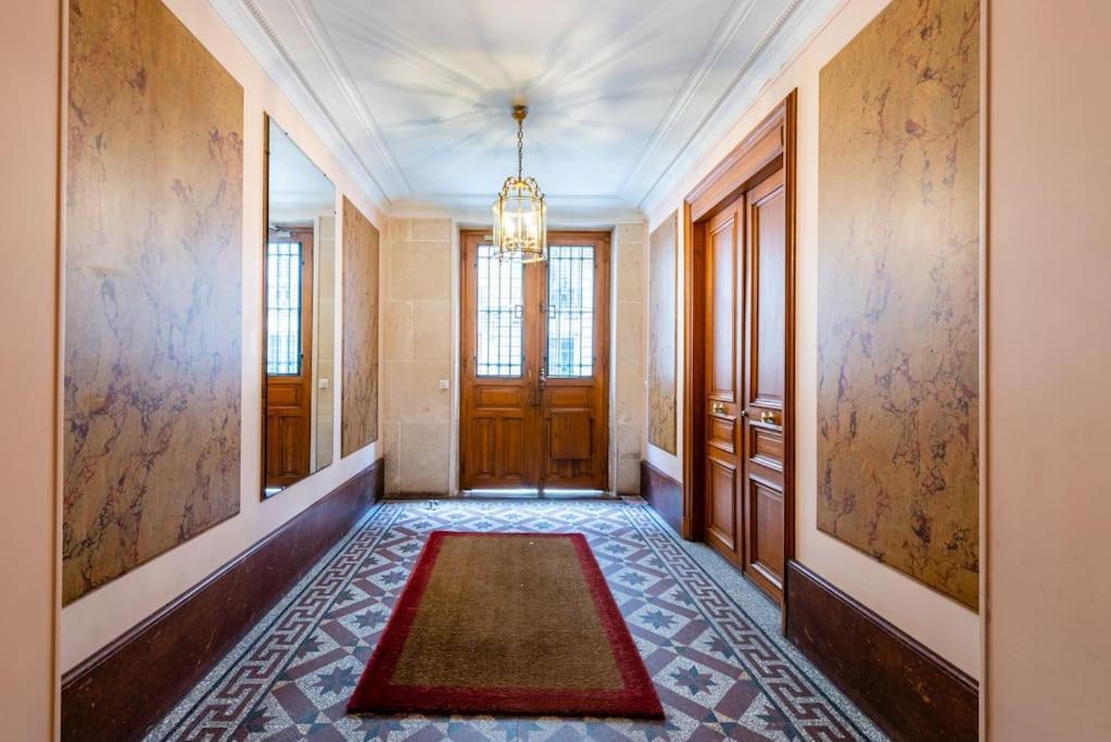 Vue Tour Eiffel Appartement *
