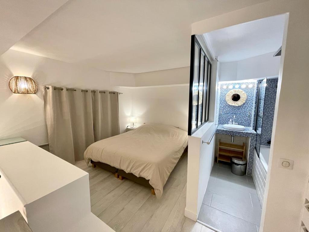 Duplex Canal St Martin Paris