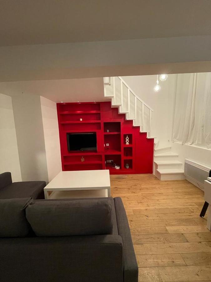 Apartment Duplex Canal St Martin Paris