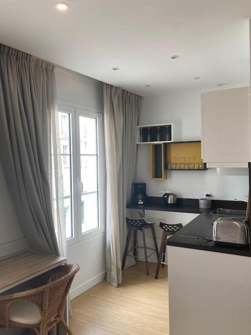 Apartment Saint Germain Des Pres Paris