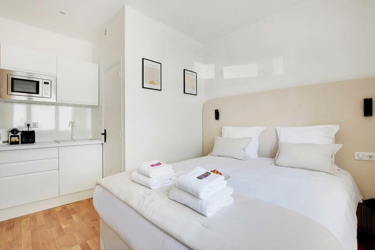 Amazing Apartment-2p-sacre Coeur-poissonniers-1 Apartment *