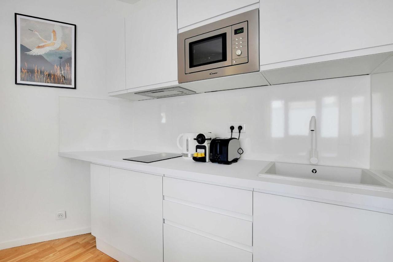 Amazing Apartment-2p-sacre Coeur-poissonniers-1 Apartment Paris