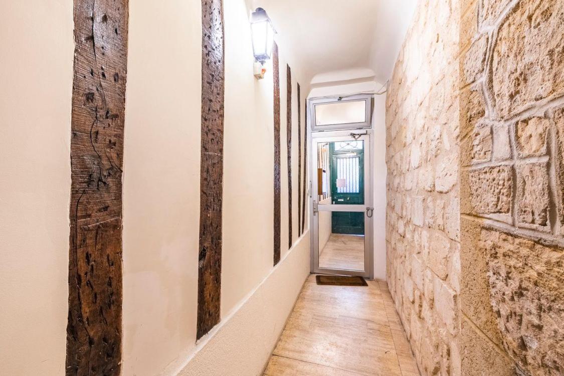 Saint Germain Des Pres - Location Apartment *