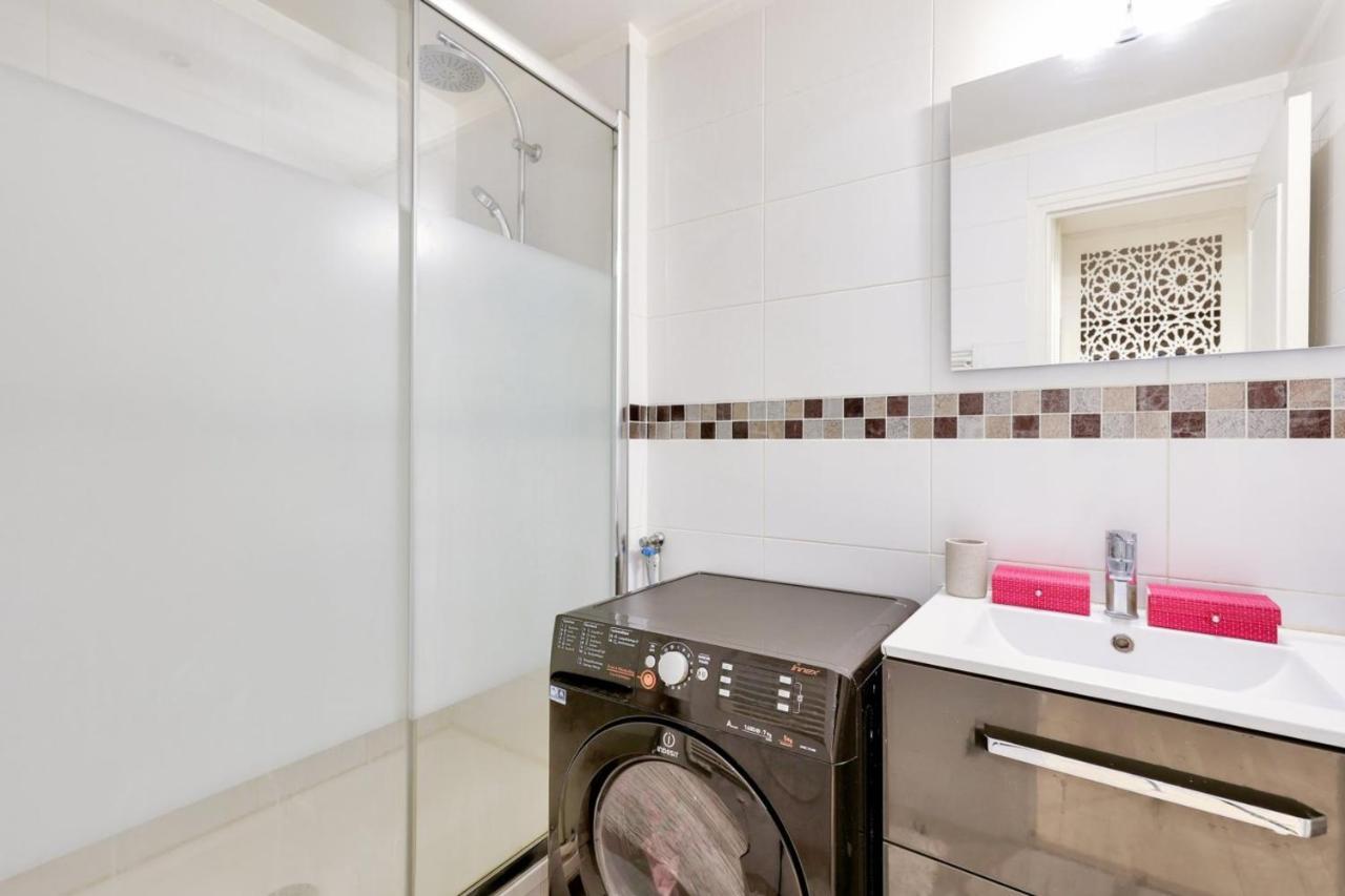 Apartment Cozy For 2 Located In 19 Paris