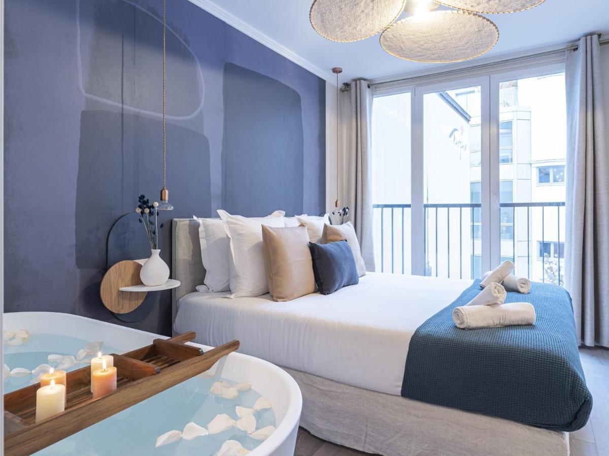 Apartment The Blue On Champs Elysees Avenue Paris
