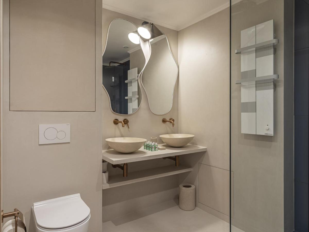 The Blue On Champs Elysees Avenue Apartment *