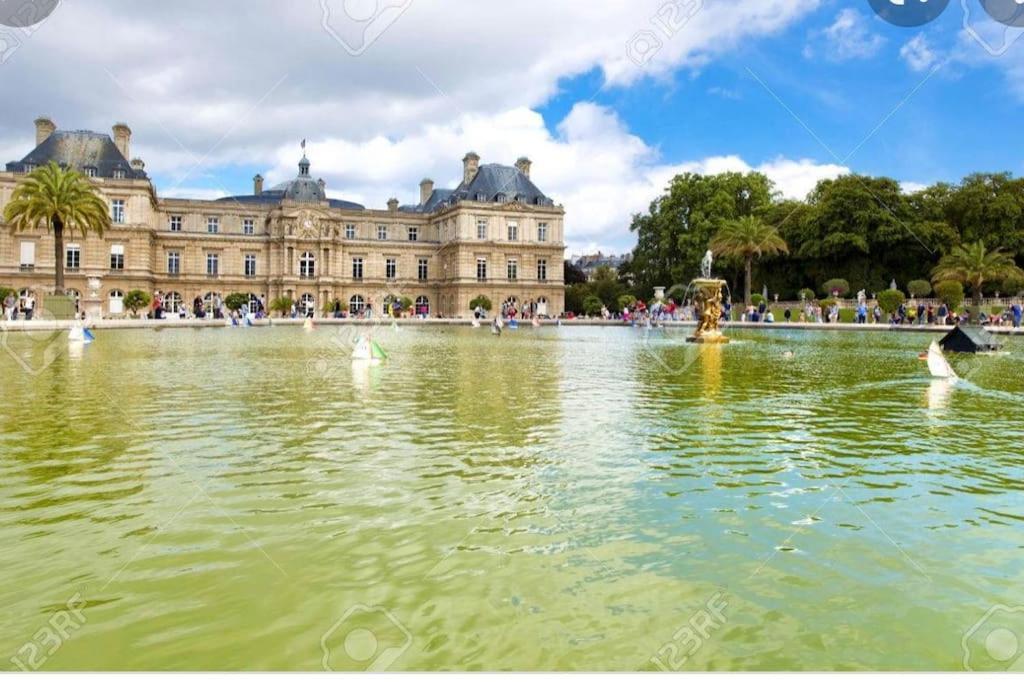Vavin Luxembourg Garden Apartment *