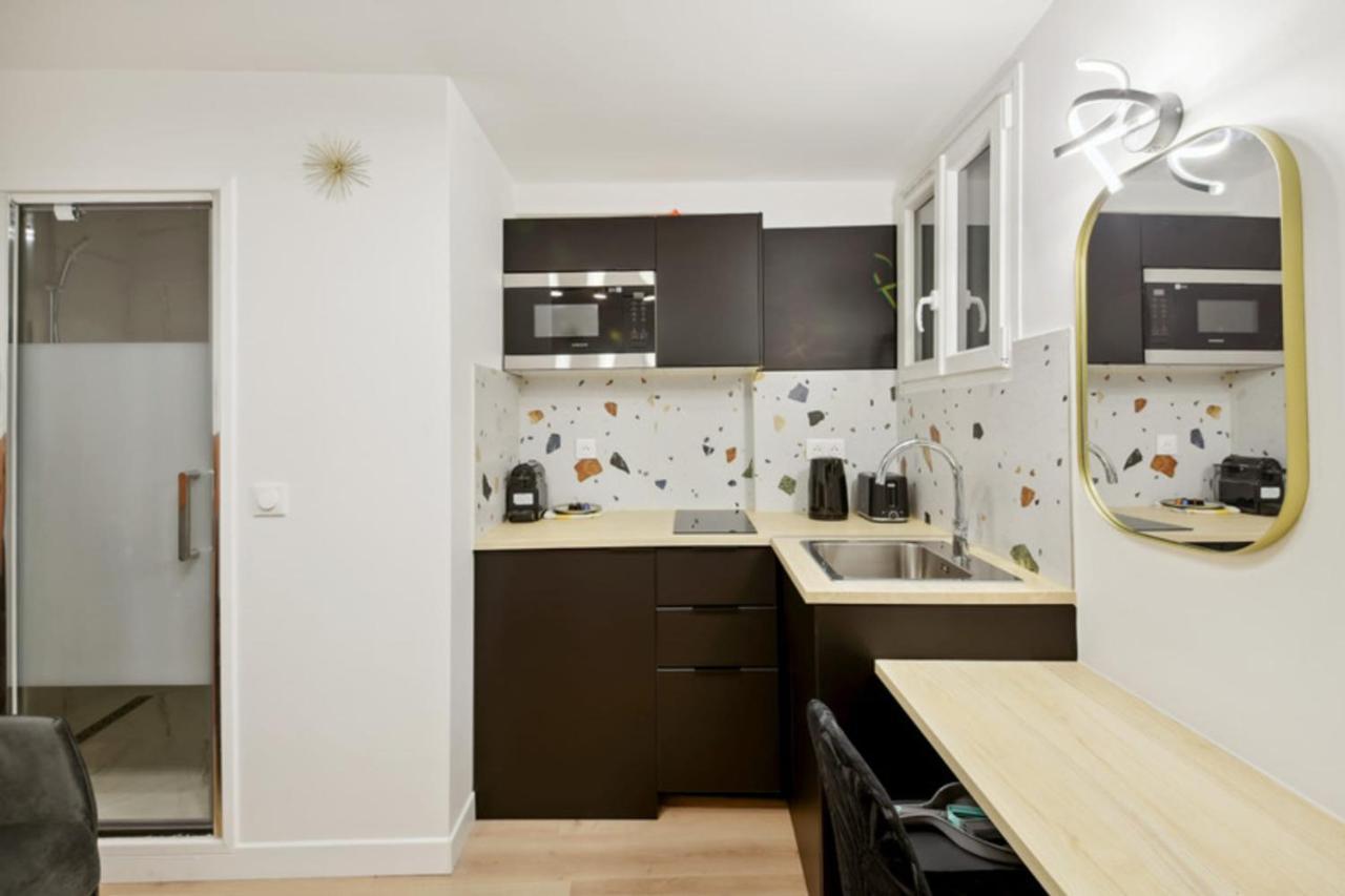 342 Elena - Stunning Parisian Apartment *