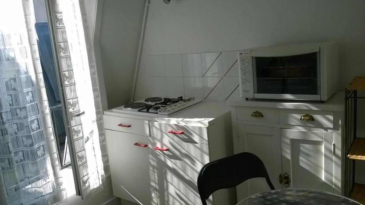 Apartment F1 Cosy Montmartre Avec Balcon *