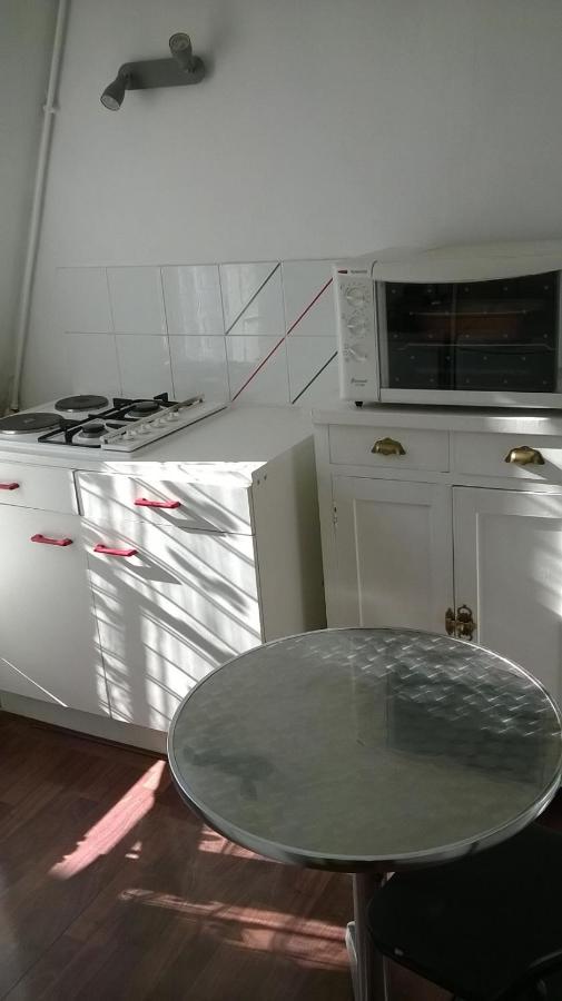 F1 Cosy Montmartre Avec Balcon Apartment *