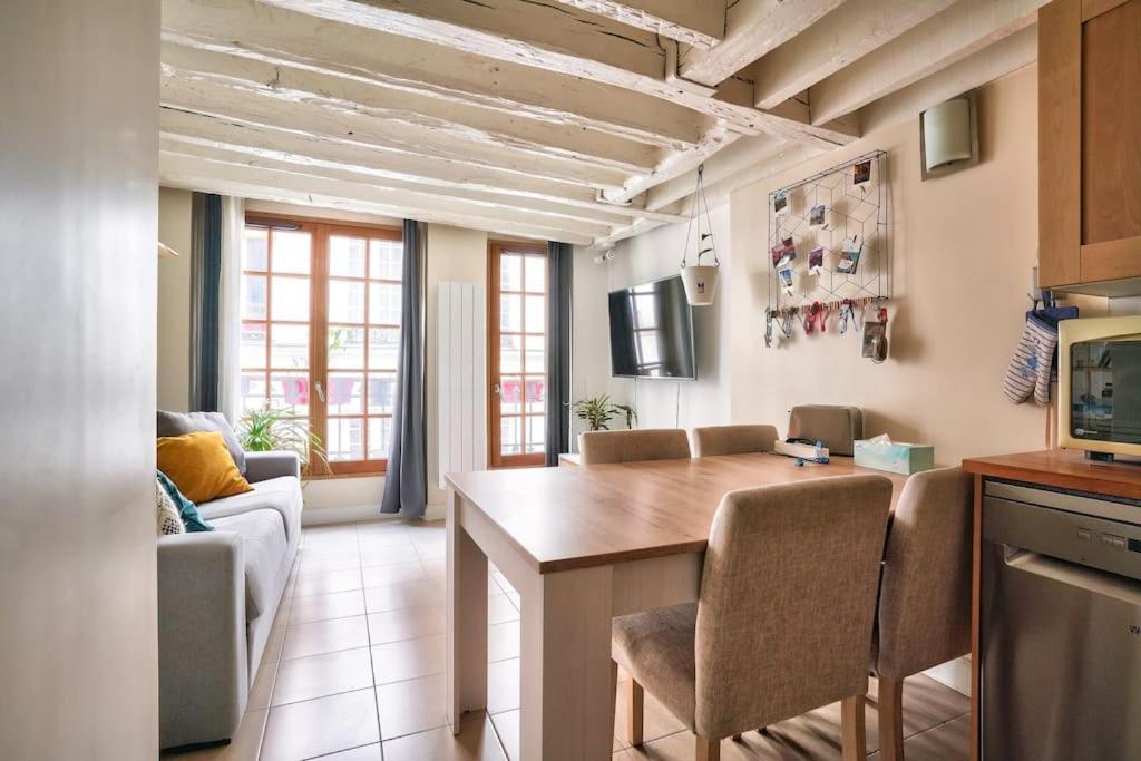 Superb 2 Bedroom Flat In Le Marais Neighborhood Appartement Paris