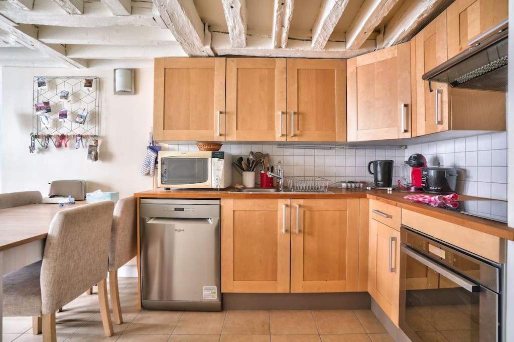 Appartement Superb 2 Bedroom Flat In Le Marais Neighborhood *
