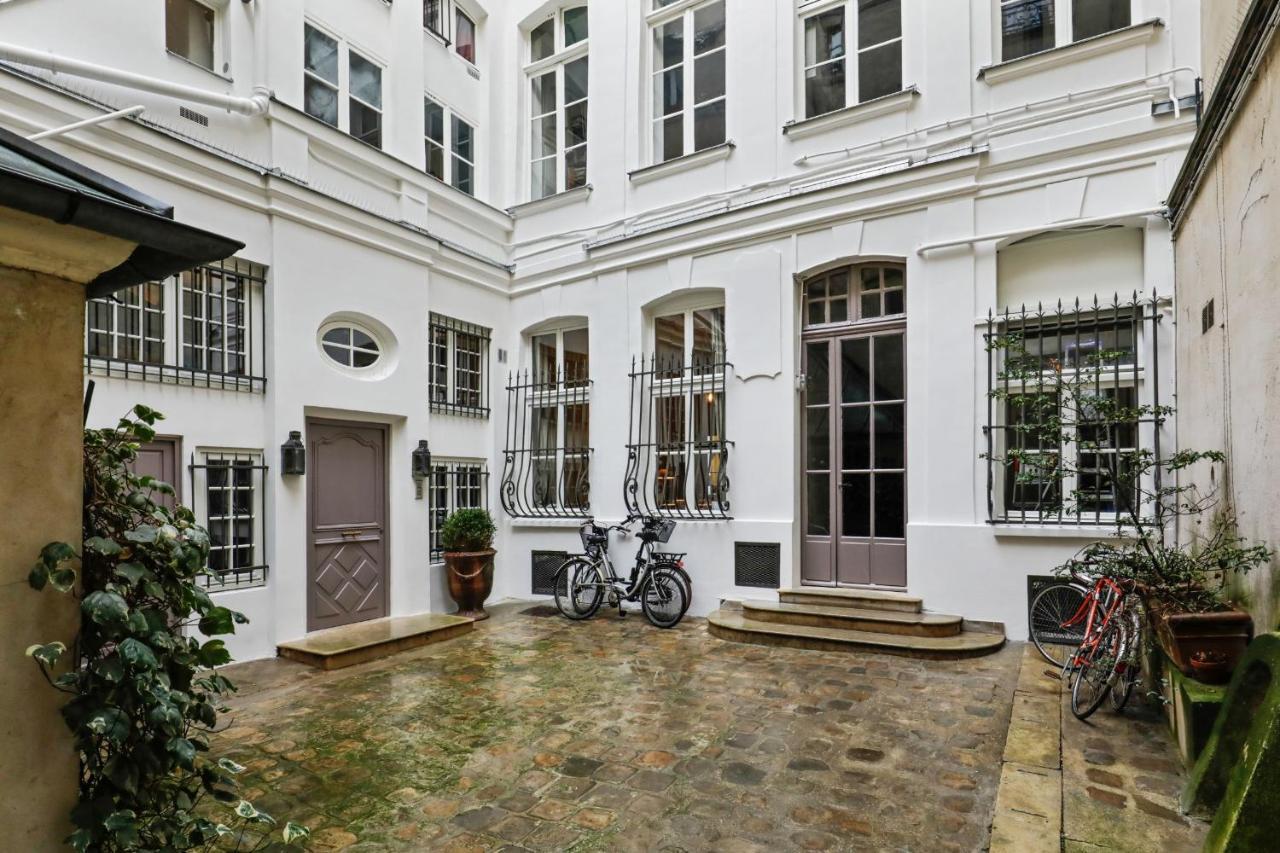 Le Marais - Place Des Vosges Studio Paris
