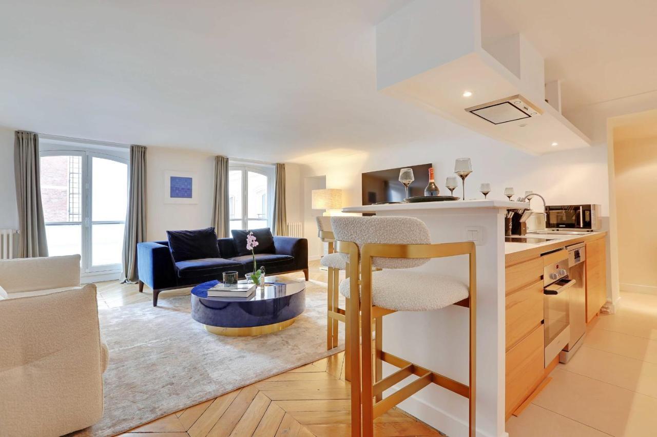 Elegant - 2bd-6p - Avenue Montaigne Paris