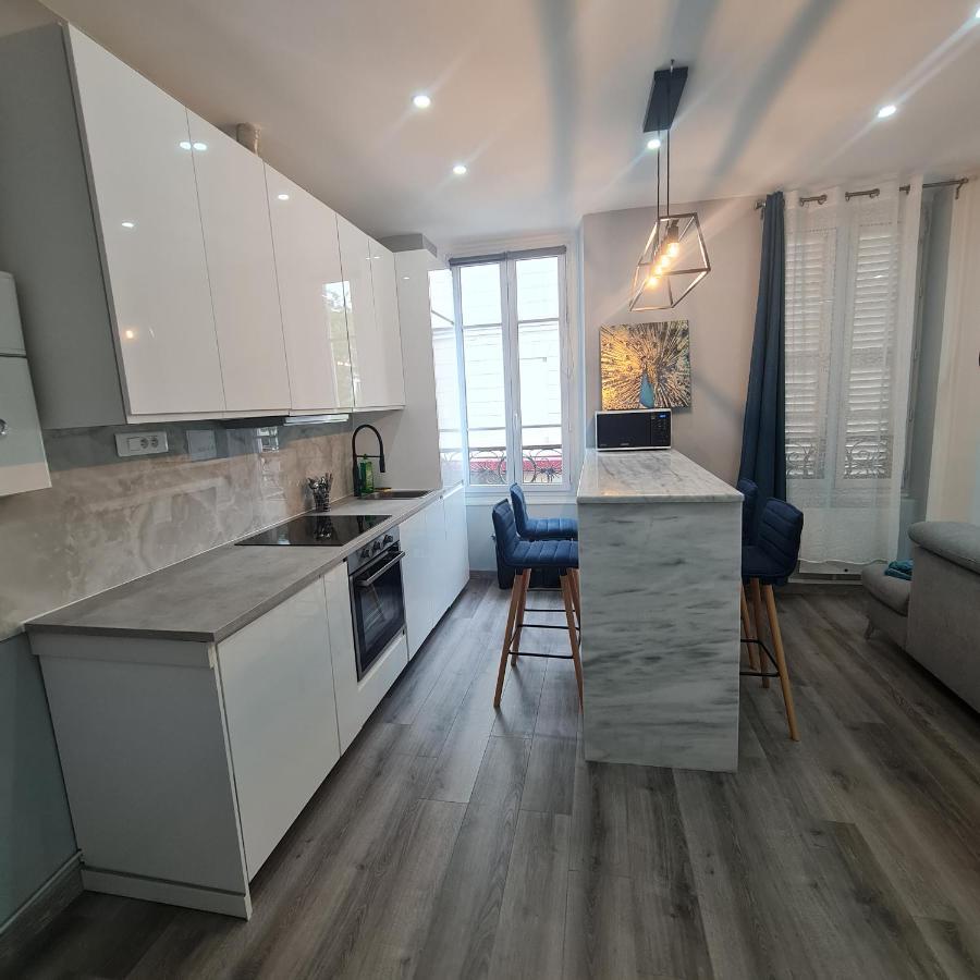 Apartment Tres Lumineux Porte De Saint-cloud - F3 Avec Parentale Paris