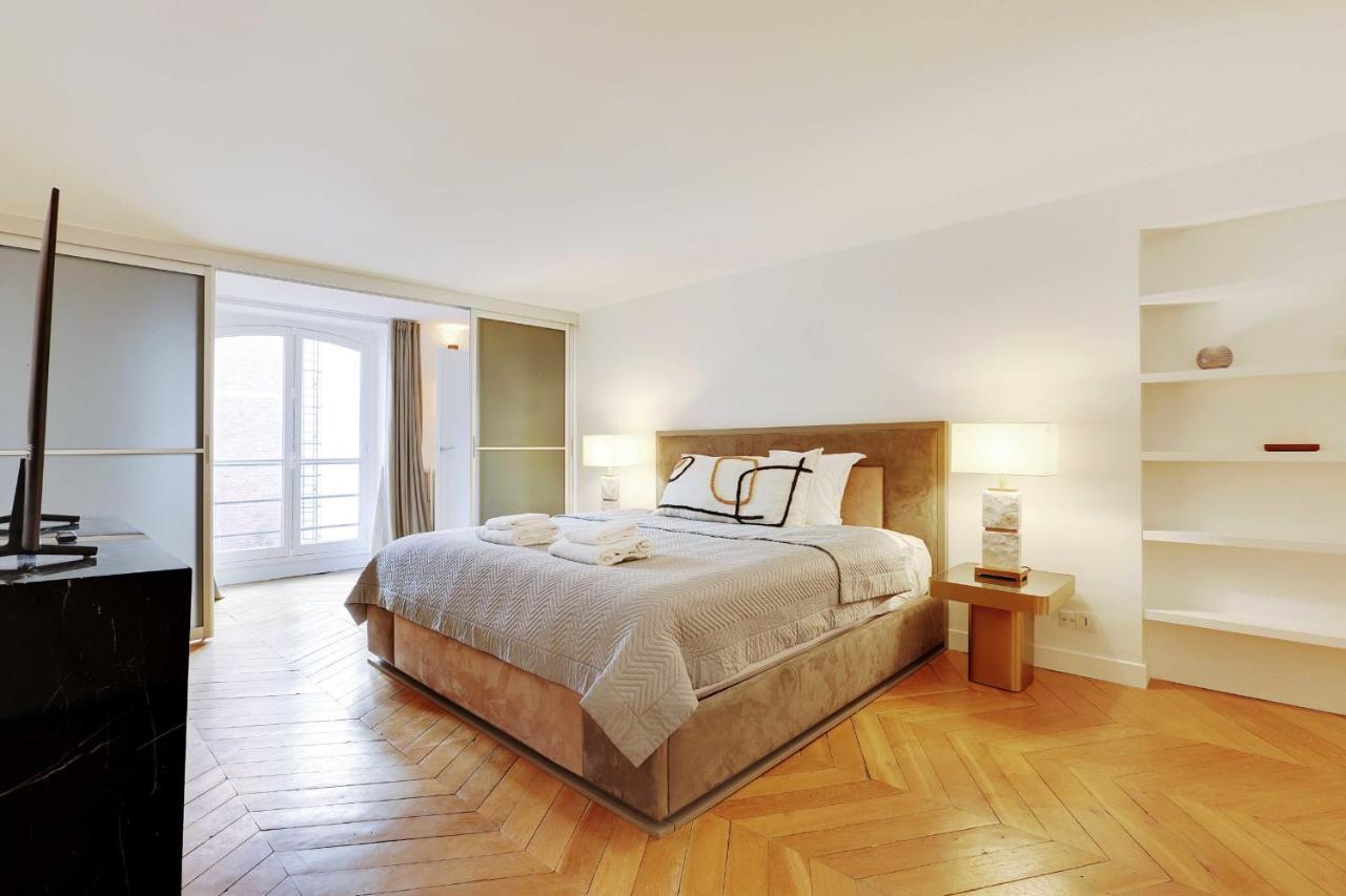 Elegant - 2bd-6p - Avenue Montaigne * Paris