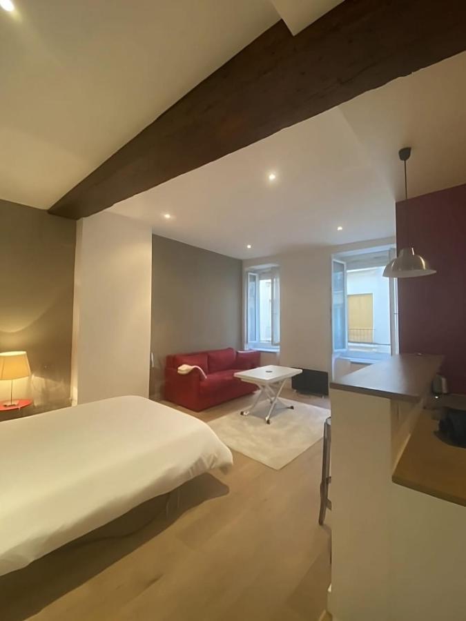 Modern In The Heart Of St-germain Apartment Paris