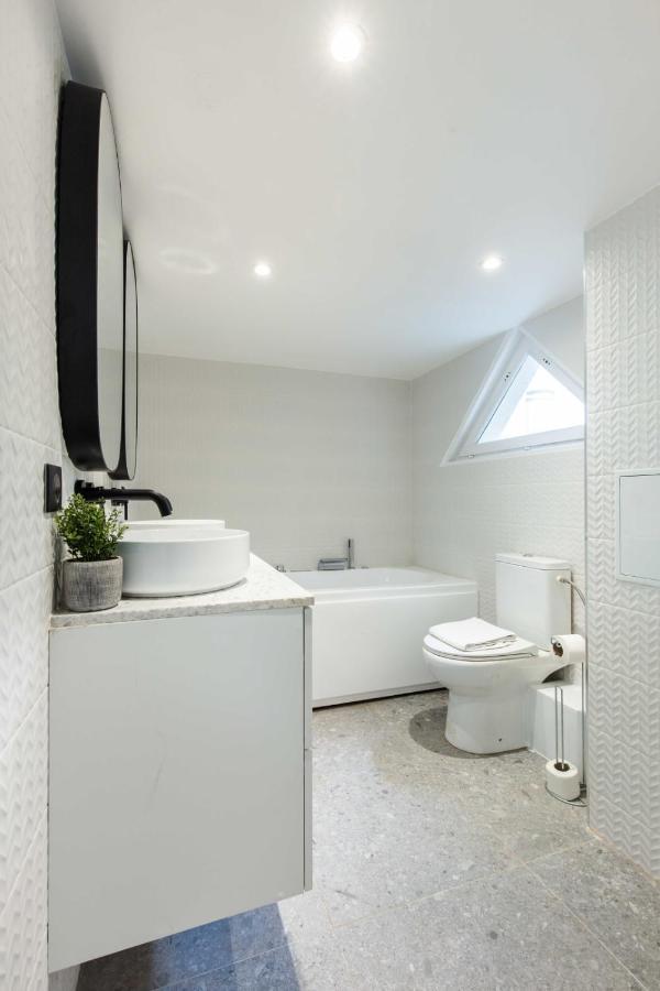 Apartment Cosy - Parc Des Expositions Tour Eiffel 15 *