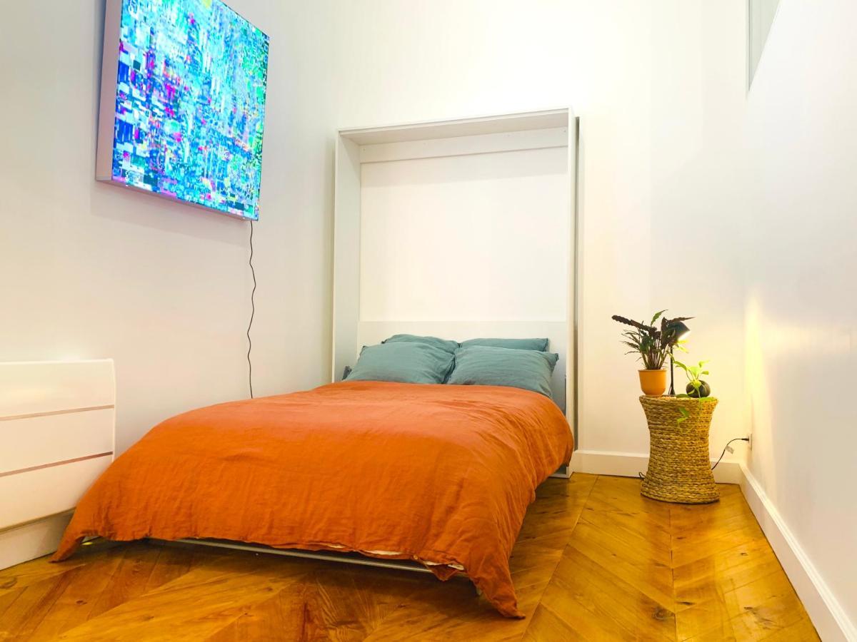 2 Bedrooms - Centre - Champs Elysees Apartment Paris