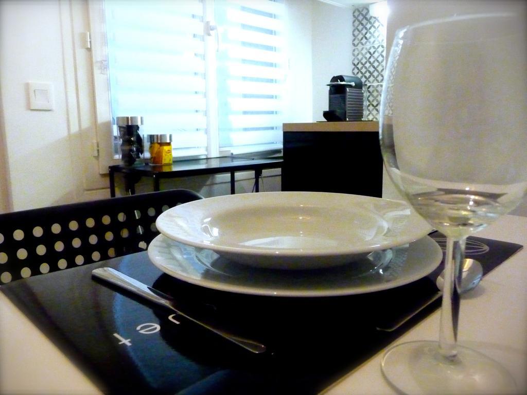 Duplex De Charme Au Coeur De Montmartre Appartement
