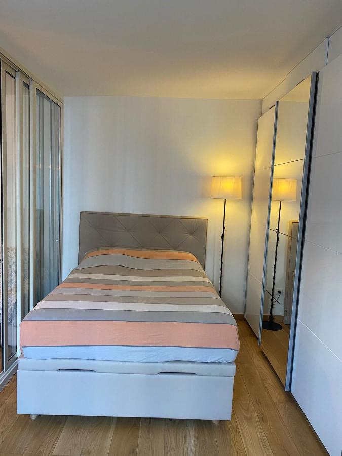 Ollya Apartment Paris