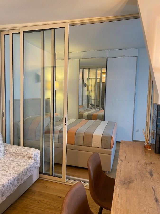 Ollya Apartment Paris