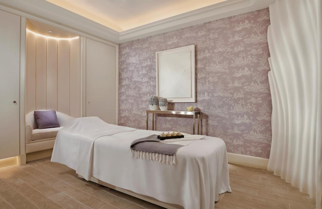 Four Seasons George V Paris