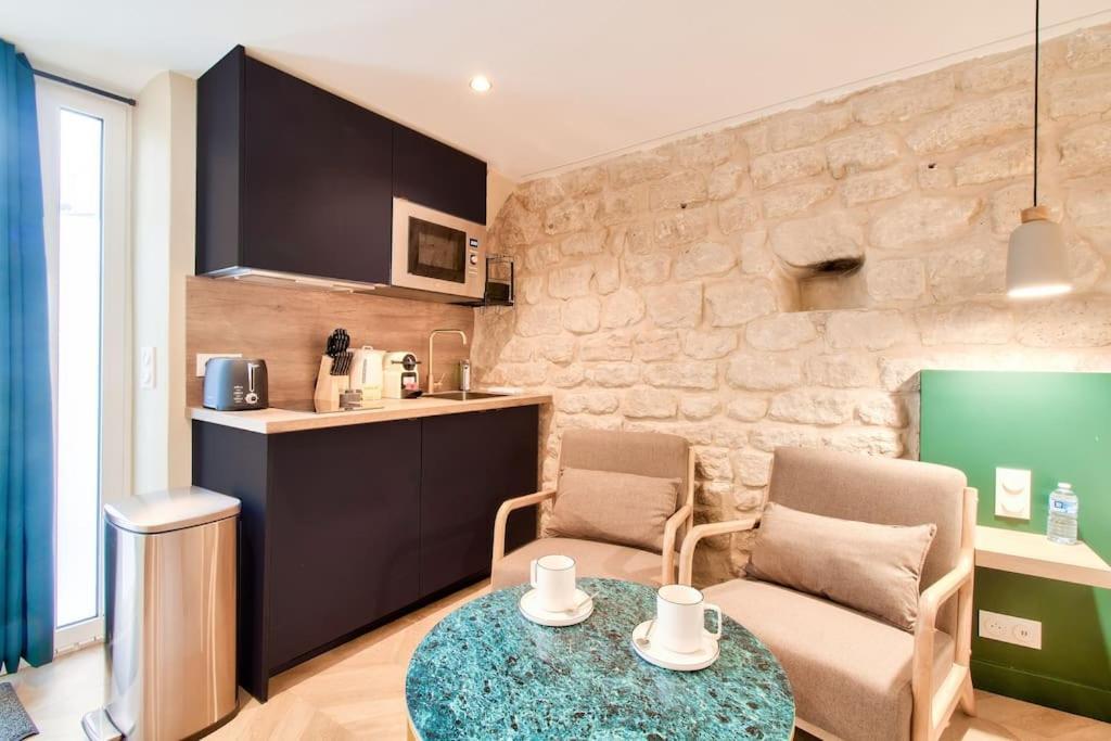 Cozy Heart Of Montmartre & Historic Apartment