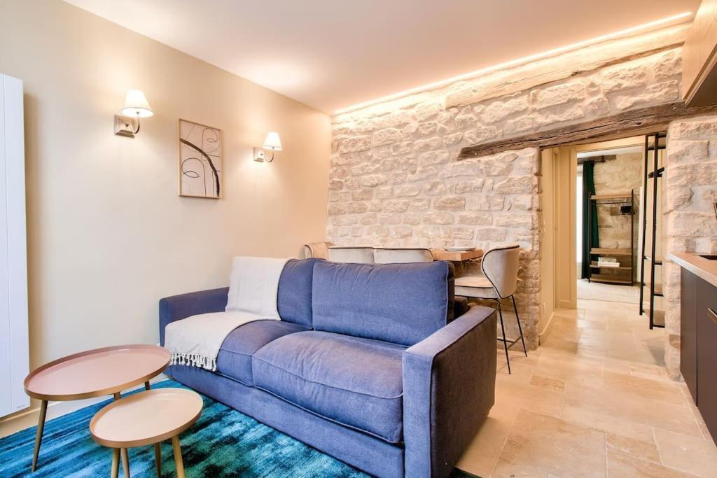 Apartment Cozy Heart Historic Paris