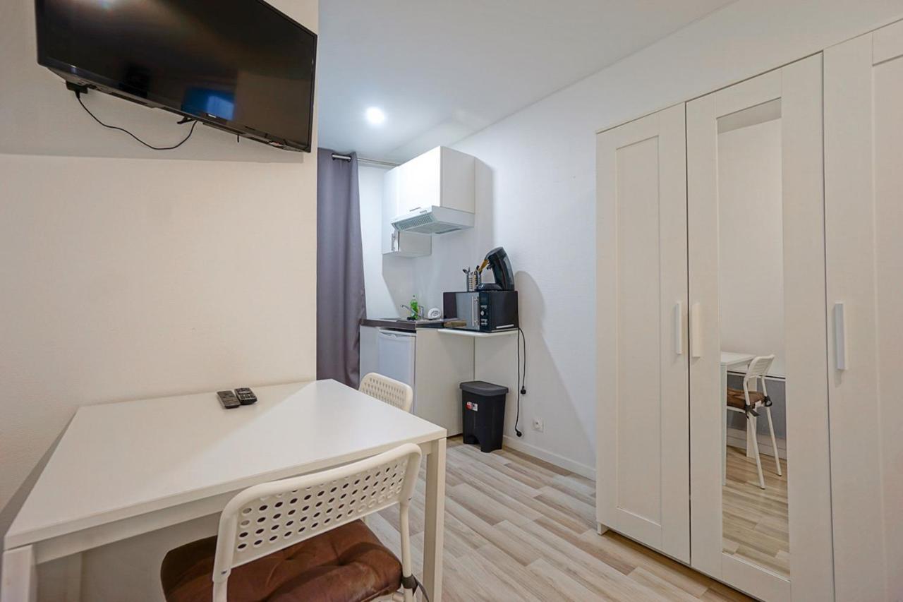 Charming And Cozy Near Montparnasse Apartment Paris