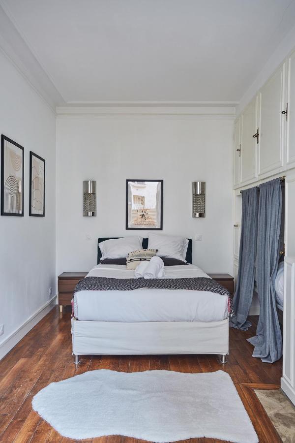Tour Eiffel By Prestige Apartment