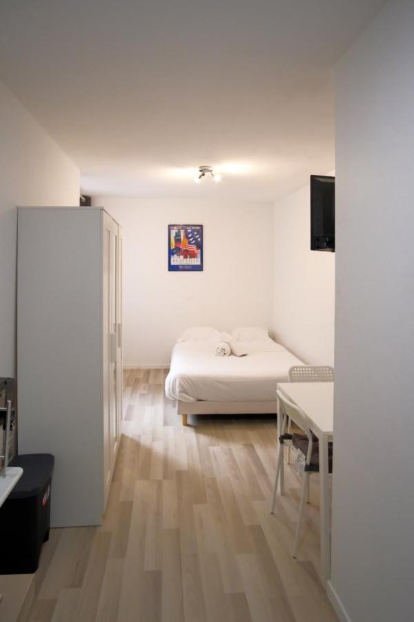 Charming And Cozy Near Montparnasse Apartment